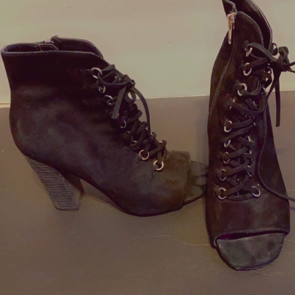 Steve Madden peep toe booties